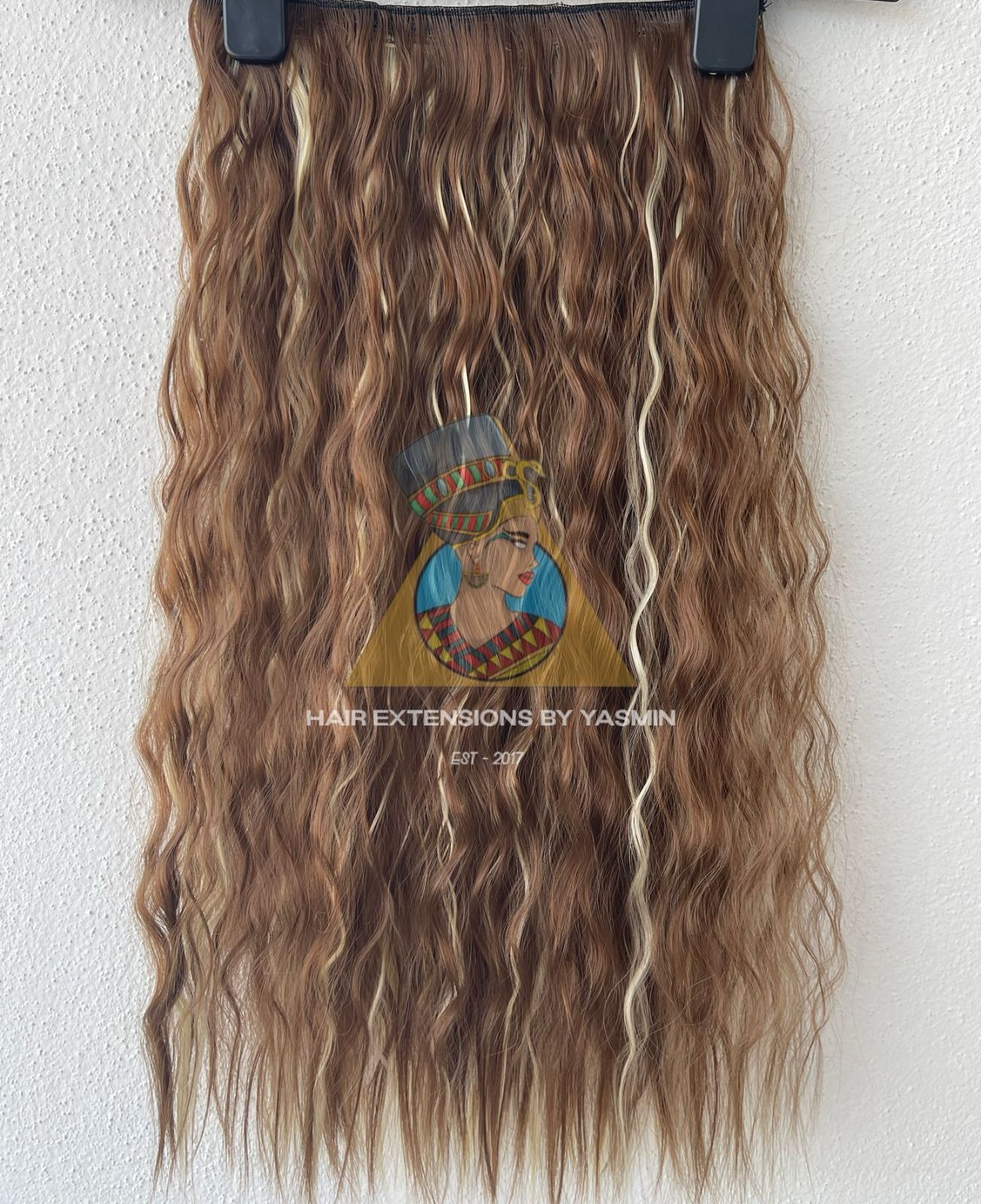 24 Inch Curly One Piece Clip On